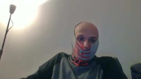 Scarf guy online show from February 19, 6:43 pm