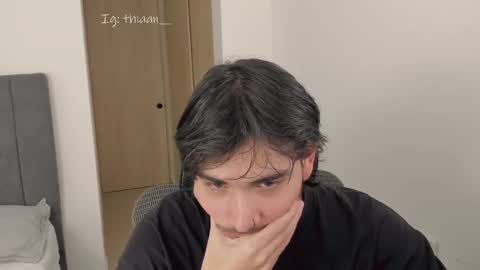 thiaan__ online show from January 7, 12:04 am