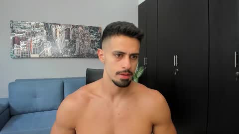 thiago_driussi online show from October 25, 7:37 pm