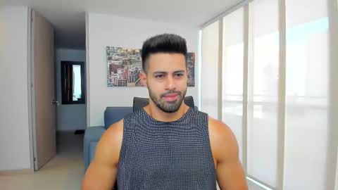 thiago_driussi online show from February 23, 1:49 pm