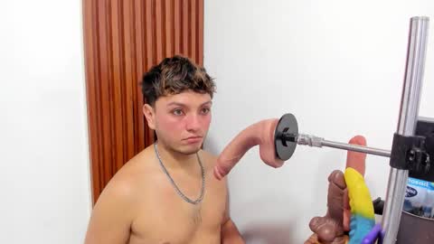 Thiago online show from January 14, 8:45 pm