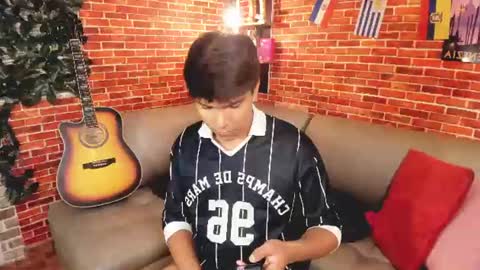 thiago online show from July 7, 1:37 pm