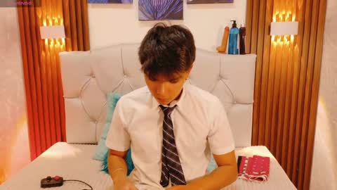 thiago online show from September 20, 8:20 pm