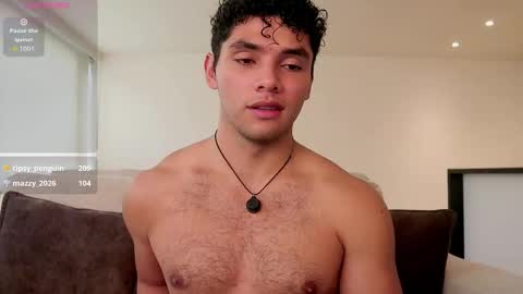 Just Thiago  online show from November 30, 5:04 pm