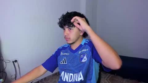 Thiago online show from January 9, 10:15 pm