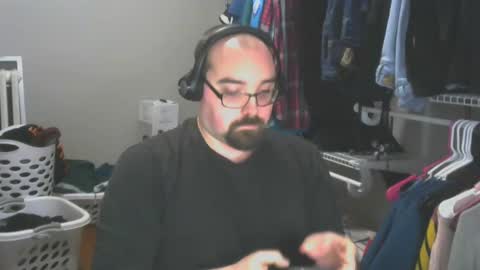 thickandnerdy1129 online show from March 5, 4:35 am