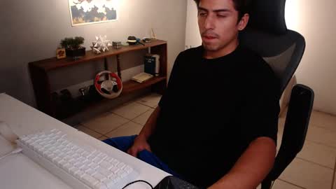 thieves_us online show from February 1, 4:22 am