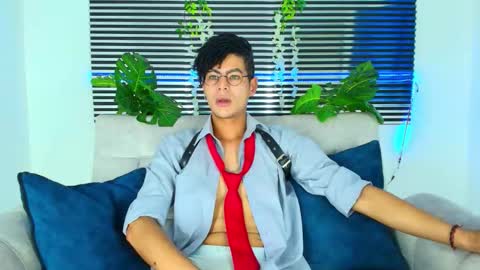 Thiago Saenzz online show from February 7, 5:07 pm