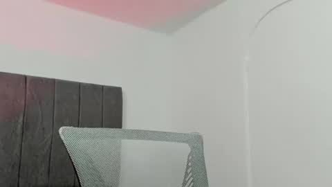Thomas Brandon online show from June 17, 5:31 am