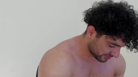 Thomas Brandon online show from November 25, 4:36 am