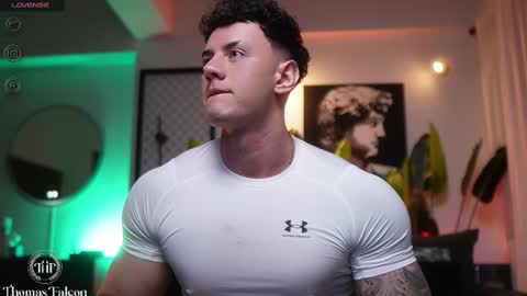 Thomas Falcon online show from March 4, 4:27 am