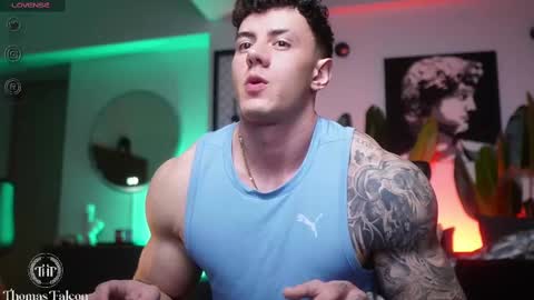 Thomas Falcon online show from March 5, 2:03 am