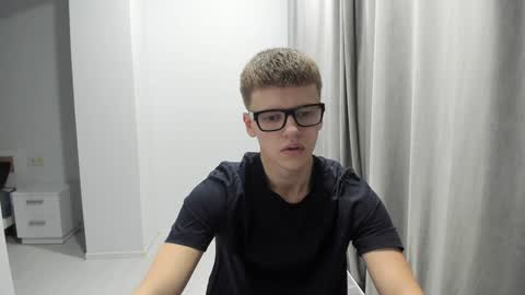 Tomas online show from December 20, 3:21 pm