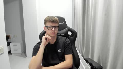 Tomas online show from January 31, 8:22 pm