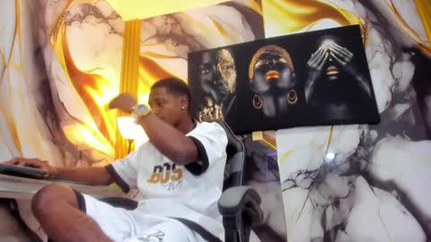 Thomas online show from October 2, 3:43 am