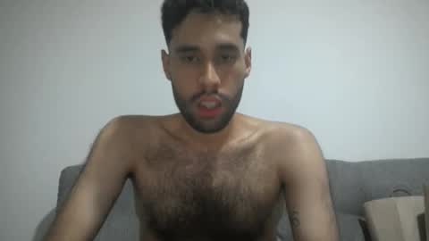 Snapshot of throwawayyourgun chatting on February 27, 8:20 pm Luka online show from February 27, 8:20 pm