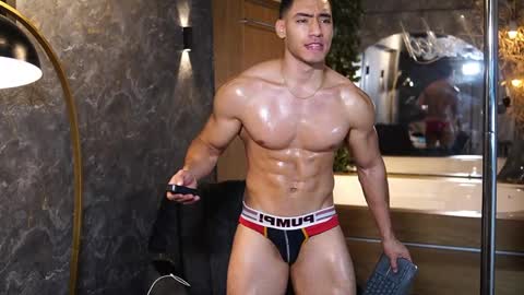 Tian Brooks online show from March 28, 5:29 am