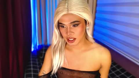 Sam online show from November 6, 7:06 pm