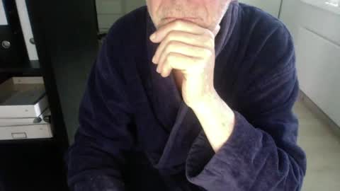 tiburzio online show from January 14, 8:09 am