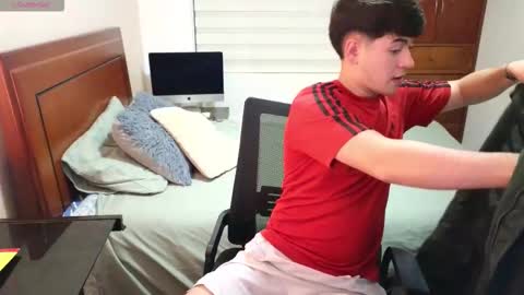 Camilo online show from October 18, 12:15 am