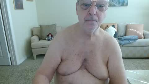 timealone120000 online show from April 1, 5:21 pm