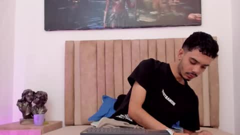 Evans  online show from December 5, 5:25 am