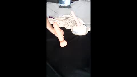 Tiptooc online show from March 10, 3:51 pm