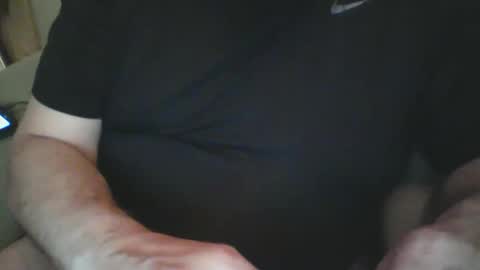 Snapshot of tittyloverr69 chatting on October 20, 8:18 am tittyloverr69 online show from October 20, 8:18 am