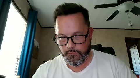 tjhawk86 online show from December 17, 9:10 pm