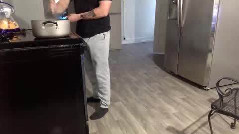 tnich28 online show from January 14, 11:41 pm