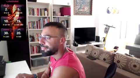 Snapshot of todd_dantes chatting on September 13, 10:49 am Todd online show from September 13, 10:49 am