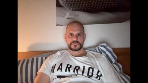 zurichcouple online show from February 19, 12:46 am