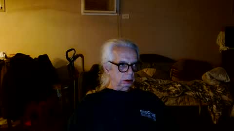 tom112292014 online show from November 3, 1:21 am