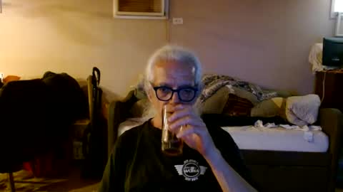 tom112292014 online show from June 24, 12:19 pm