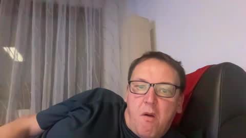 Tom online show from January 23, 6:35 pm