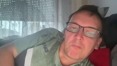 Tom online show from February 17, 3:55 pm