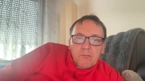 Tom online show from February 20, 3:03 pm