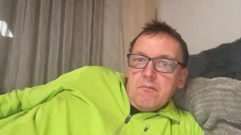 Tom online show from February 5, 5:20 pm