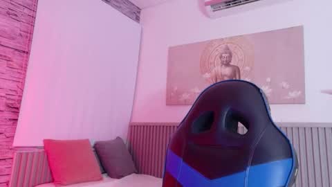 Tom muscle1 online show from March 7, 12:14 pm