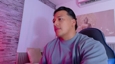 Tom muscle1 online show from April 9, 12:00 pm