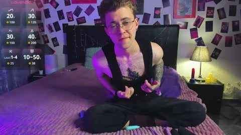 tomas_norton online show from May 29, 8:52 pm