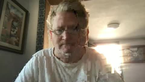 Snapshot of tomascausa chatting on January 23, 5:52 pm Hola online show from January 23, 5:52 pm