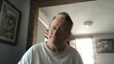 Snapshot of tomascausa chatting on January 17, 6:03 pm Hola online show from January 17, 6:03 pm