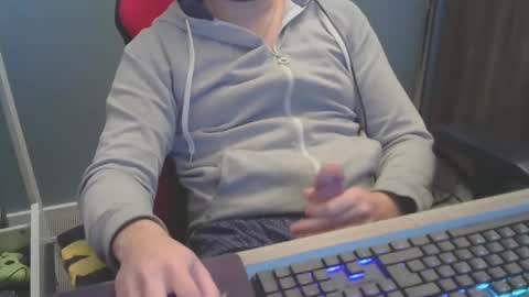 tomin3m online show from January 9, 7:40 pm