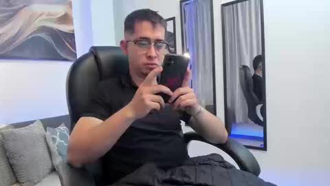 Tomas online show from March 13, 3:47 am