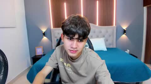 Tommy  online show from September 21, 4:34 am