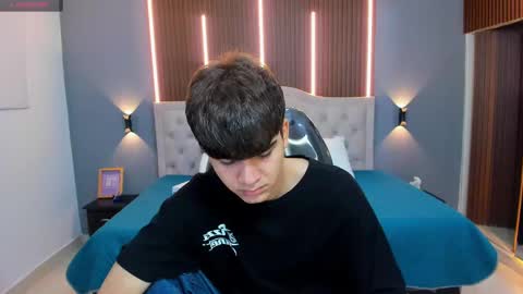 Tommy  online show from September 23, 3:28 am