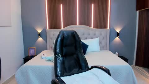 Tommy  online show from October 11, 5:00 am