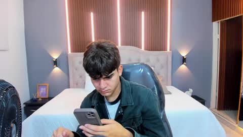 Tommy  online show from September 9, 3:39 am