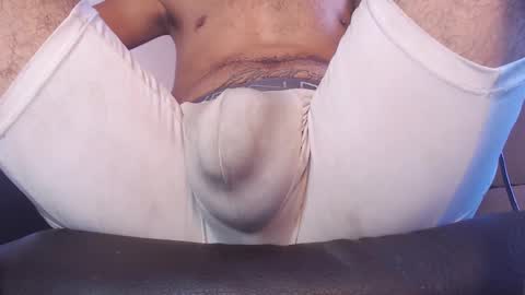   Thomas    online show from November 22, 7:35 pm